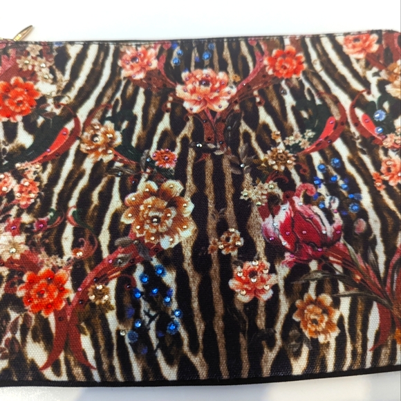 Brand New Camilla Australian Designer Canvas Clutch - New Style Fresh Off Runway - Picture 5 of 6